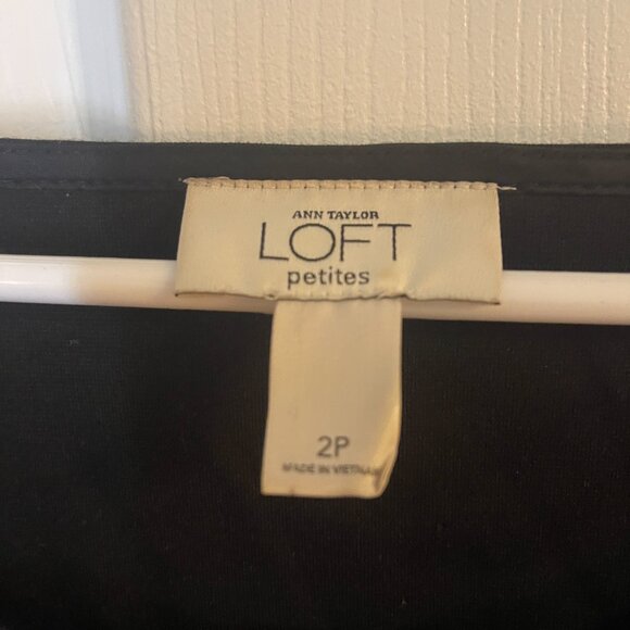 Black Loft Shift with bell sleeves - Picture 2 of 2